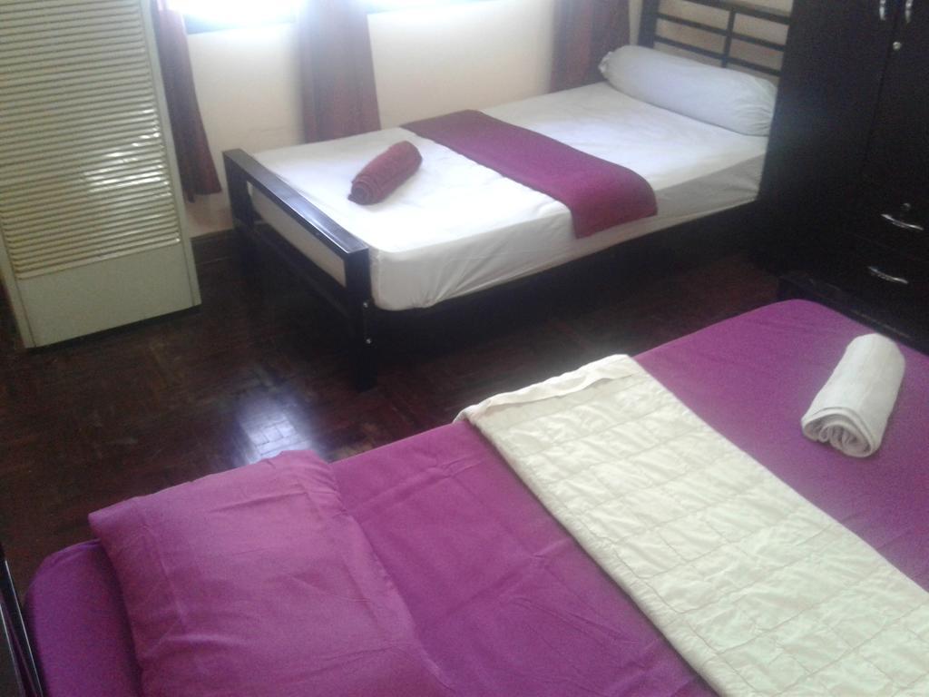 Yaya Guesthouse Banguecoque Exterior foto