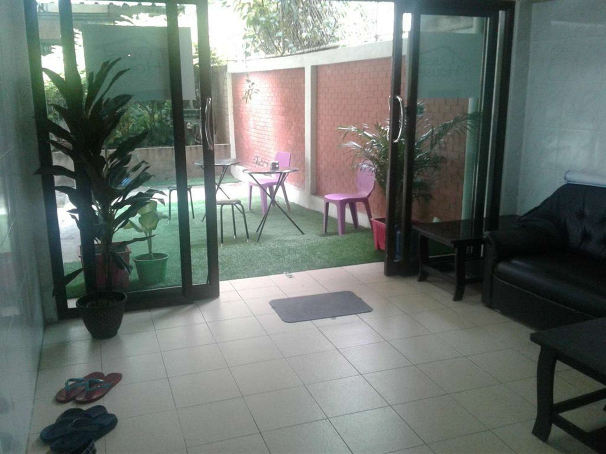 Yaya Guesthouse Banguecoque Exterior foto